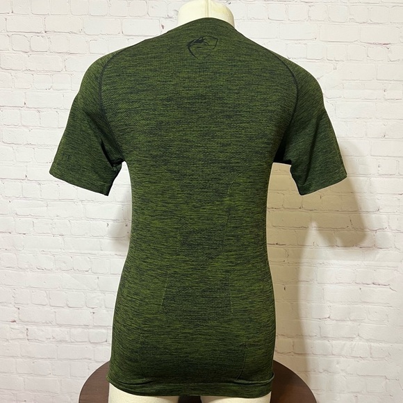 ALPHALETE MUSCLE SHIRT GYM SHIRT NWT MEDIUM VERY STRETCHY - Picture 11 of 16